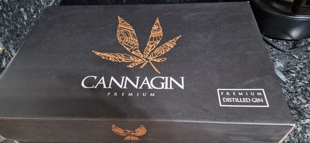Caixa Cannagin Premium