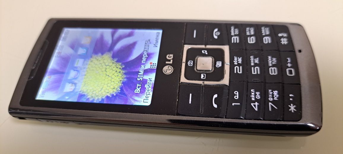 Мобильный телефон LG S310 Silver