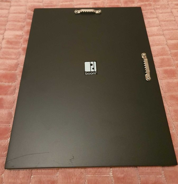 Moldura de parede AREA