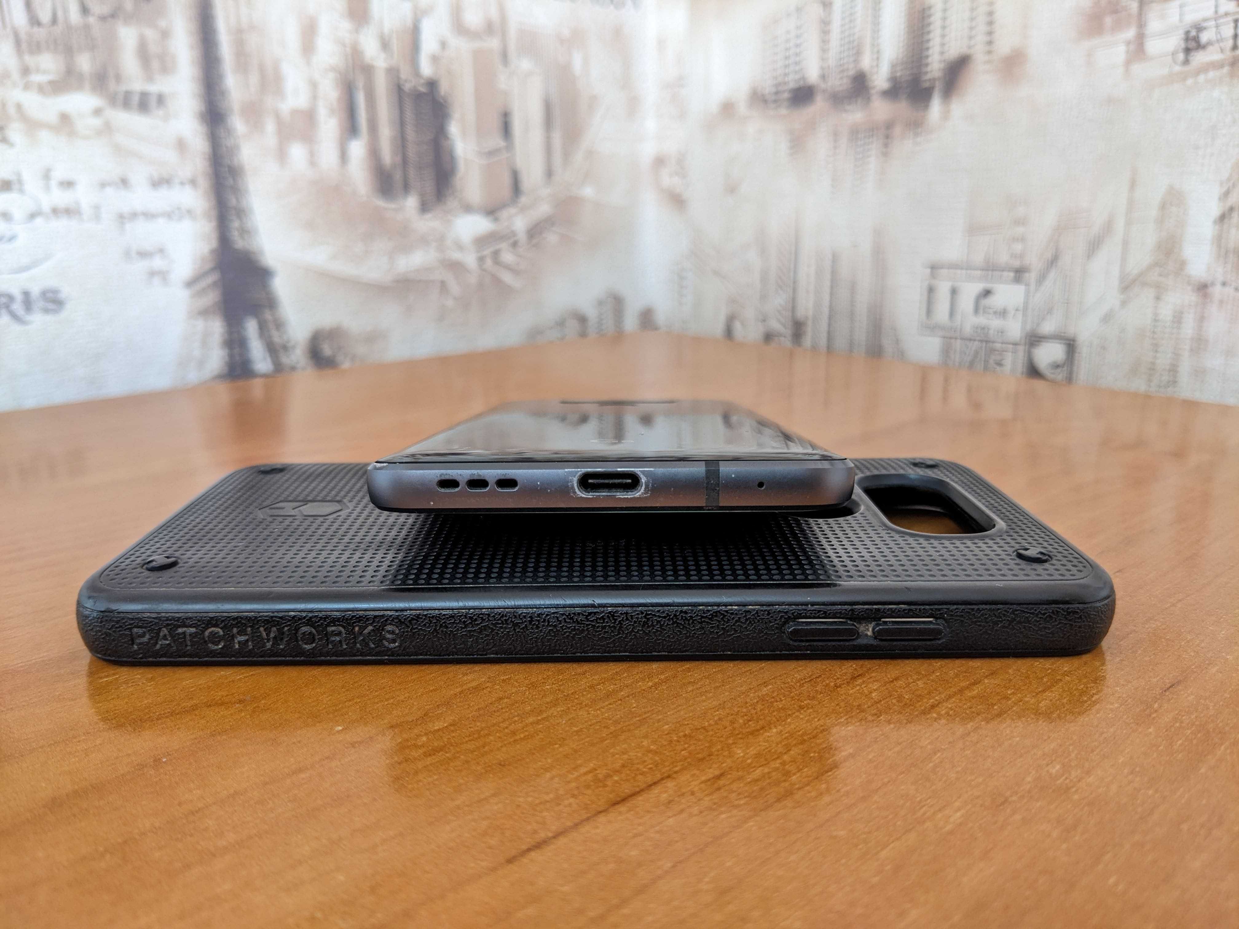 Смартфон LG G6 H873 блочек,кабель,наушники,чехол,коробка и инструкция