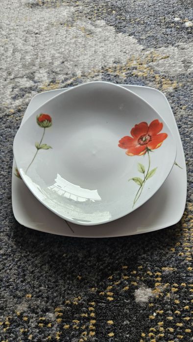 Serwis ceramiczny obiadowo śniadaniowy kwiaty