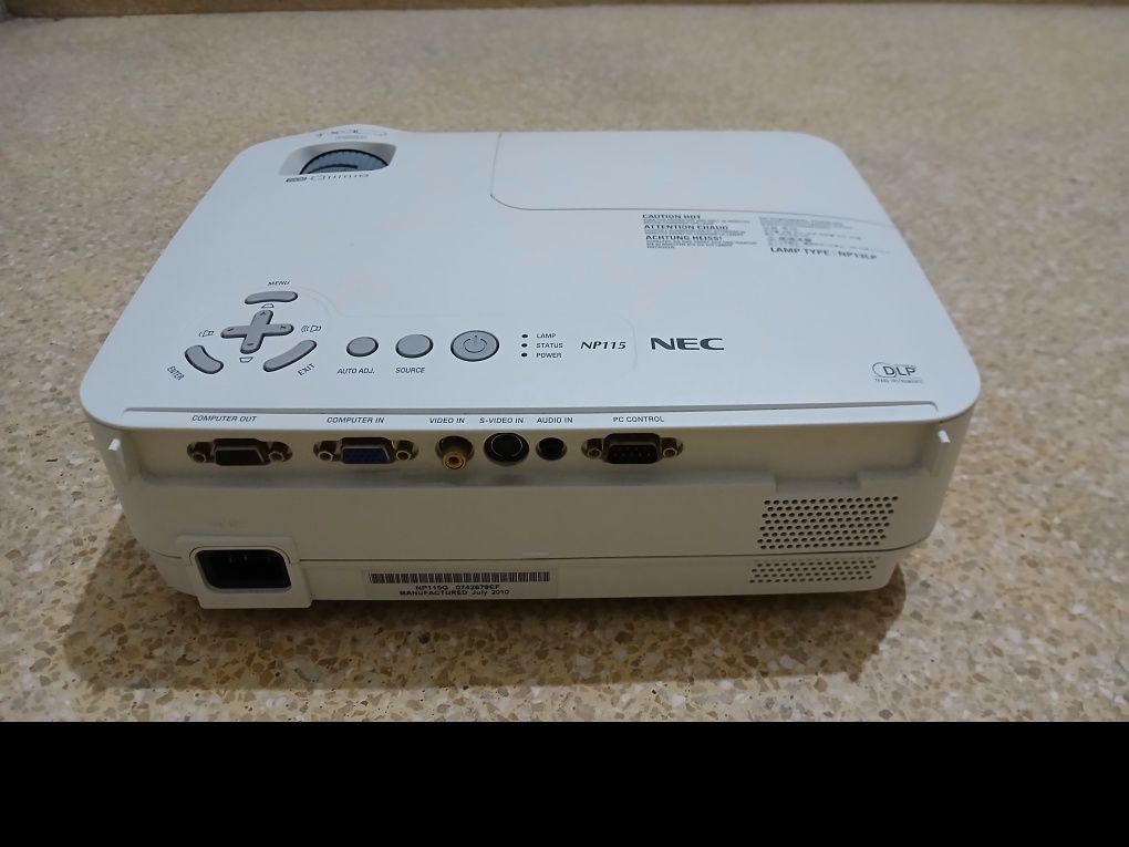Projetor NEC NP115