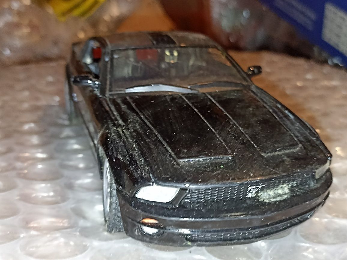 Model Ford Mustang GT 1:24