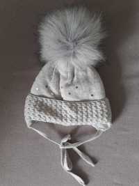 Zimowa czapka niemowlęca z pomponem