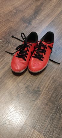 Korki adidas czerwone 34