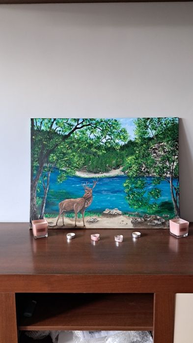 Maluję obrazy akrylem na papierze i płótnie