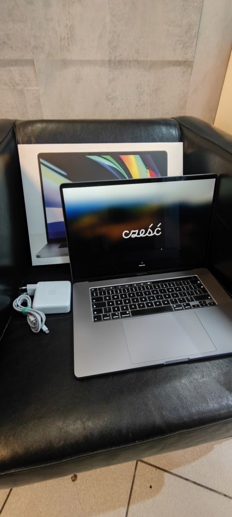 MacBook Pro (16cali / A2141) i9/16gb/1TB SSD/