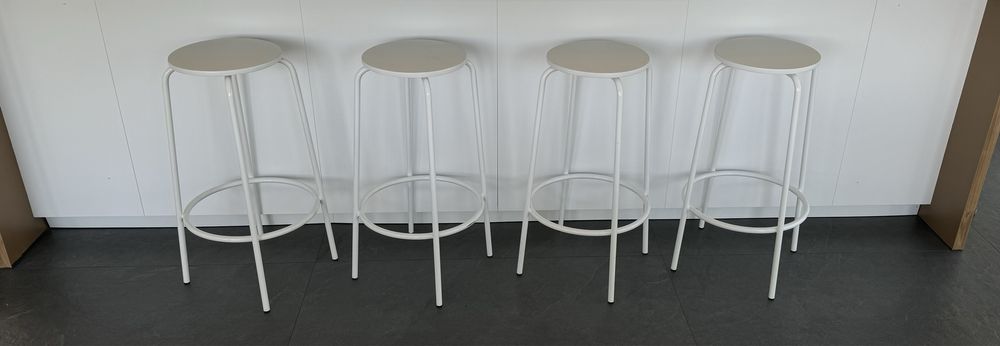 4x biały stołek barowy / hoker / wysokie krzesło Timmy 75 cm
