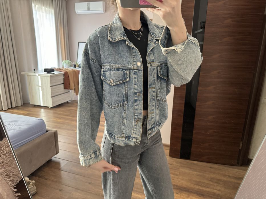 Джинсова куртка. Нова.