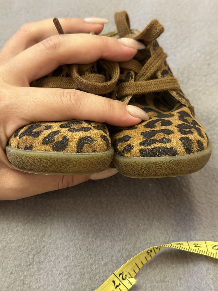 Шкіряне взуття для дівчинки 18 розмір