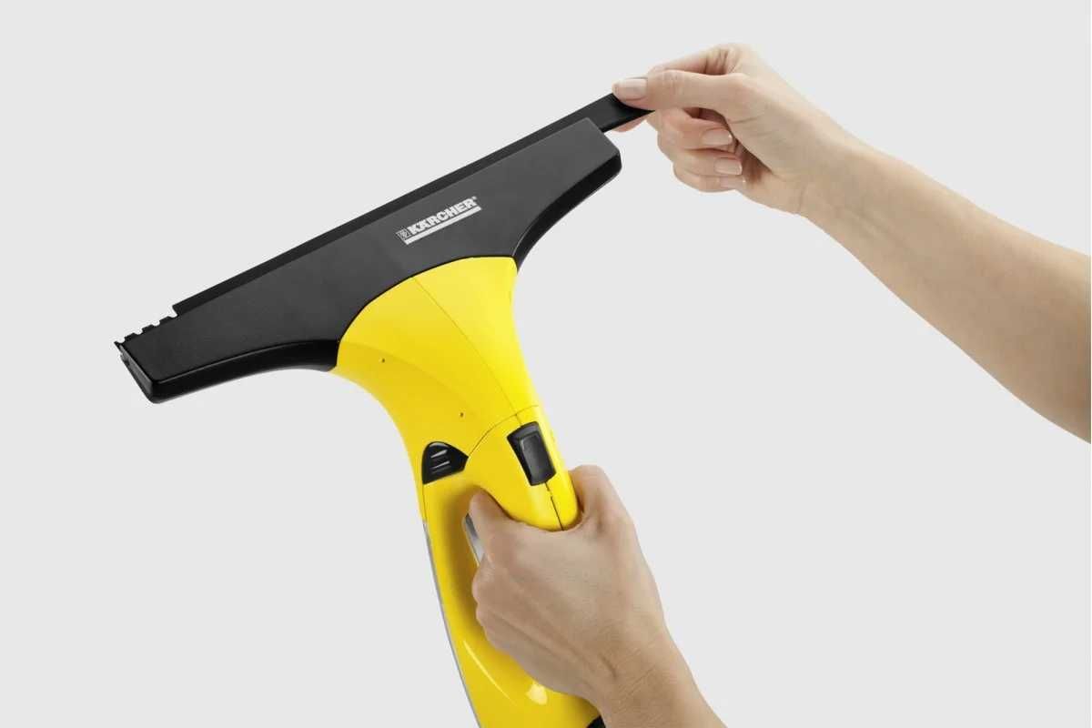 пилосос віконний акумуляторний Karcher WV 2 Plus