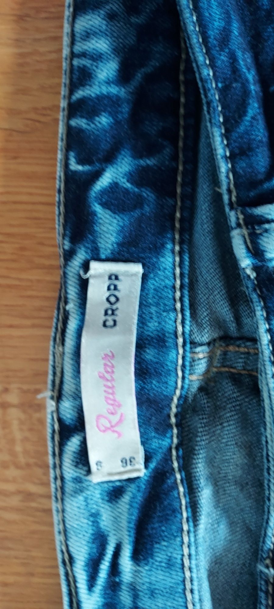 Nowe spodnie jeansy cropp 36 S