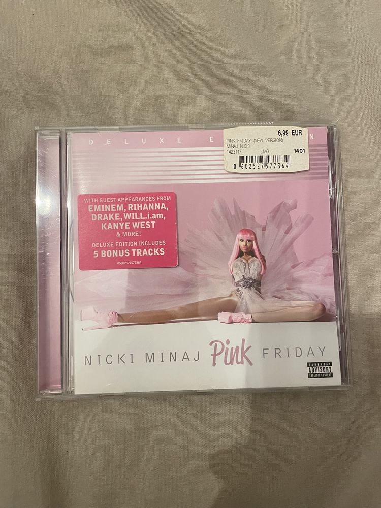 Pink friday Nicki minaj deluxe cd