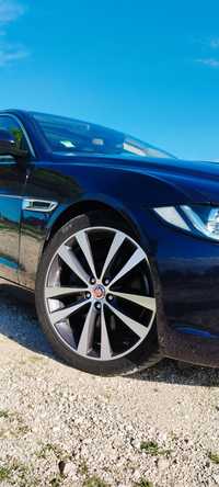 Jaguar xe Portfólio todos os extras