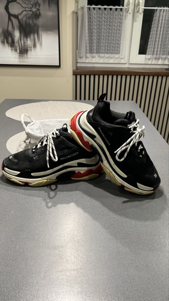 Sprzedam buty BALENCIAGA  Triple s