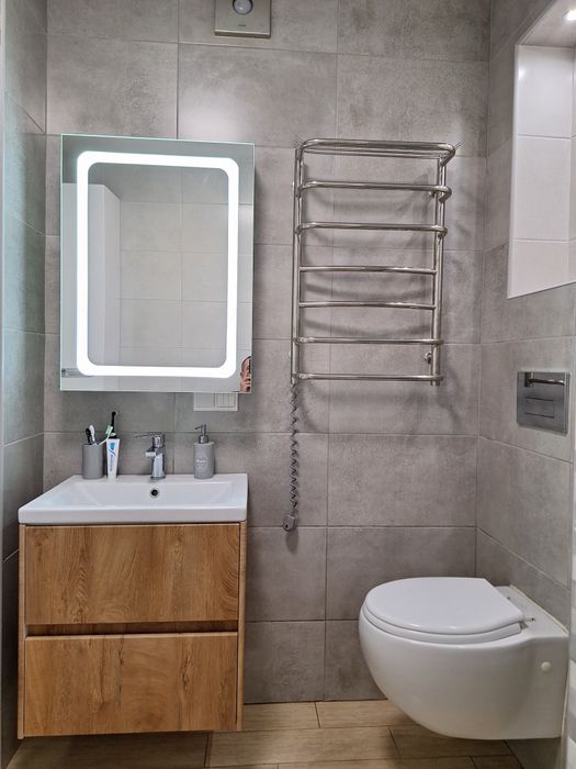 Продам евротрикімнатну з терасою Буча Власник