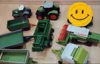 Набір тракторів з причепами