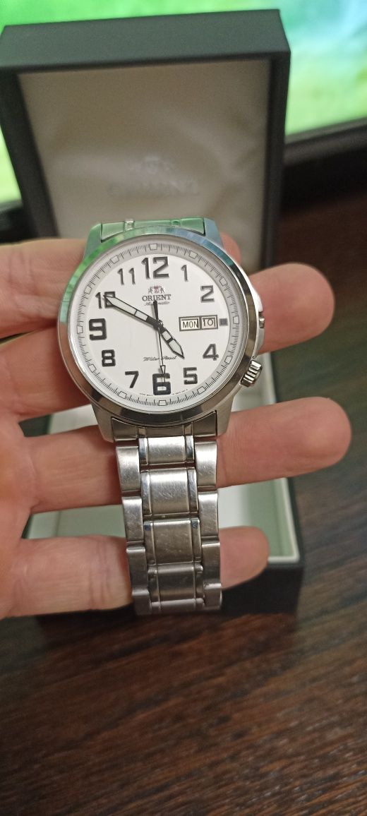 Чоловічий годинник Orient механіка (em7kc2a/FEM7K009W)