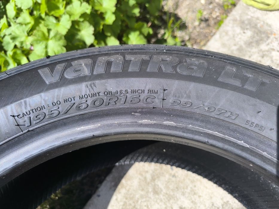 Pneu Hankook Vantra LT NOVO! 195/60/r16. Sem uso