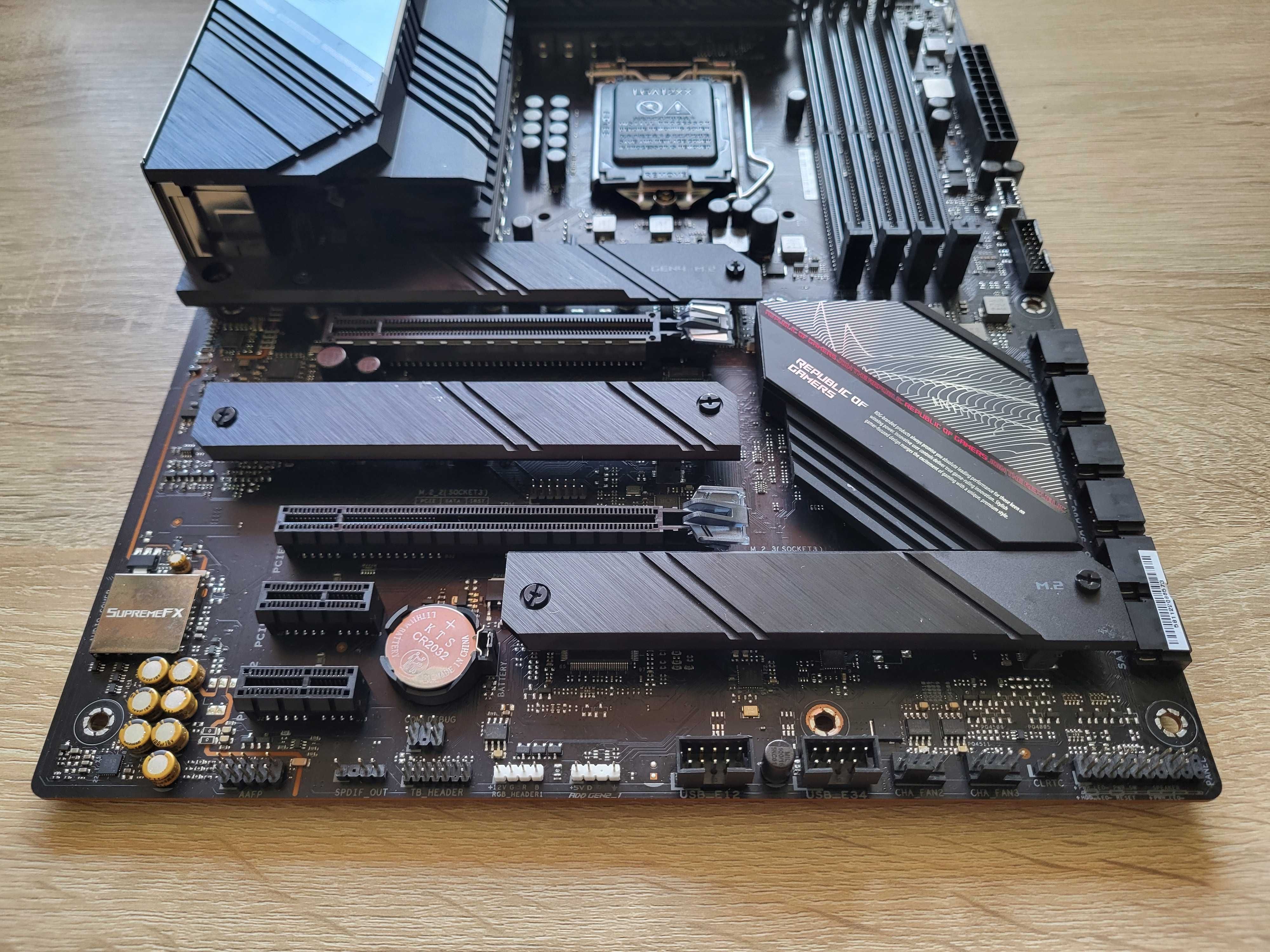 Материнська плата ASUS ROG STRIX B560-E GAMING WIFI (s1200,Intel B560)