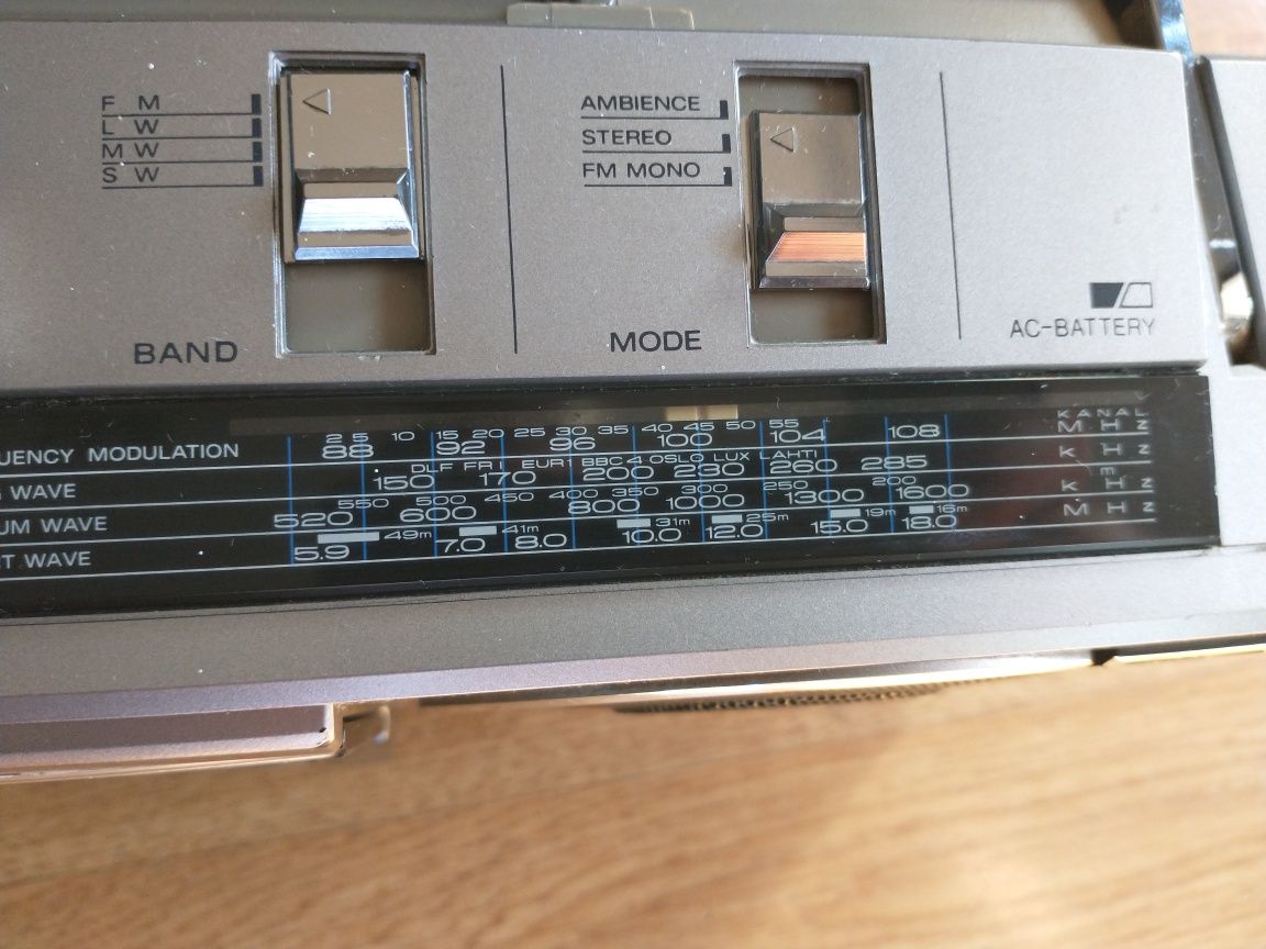 Radiomagnetofon Panasonic RX-F2L