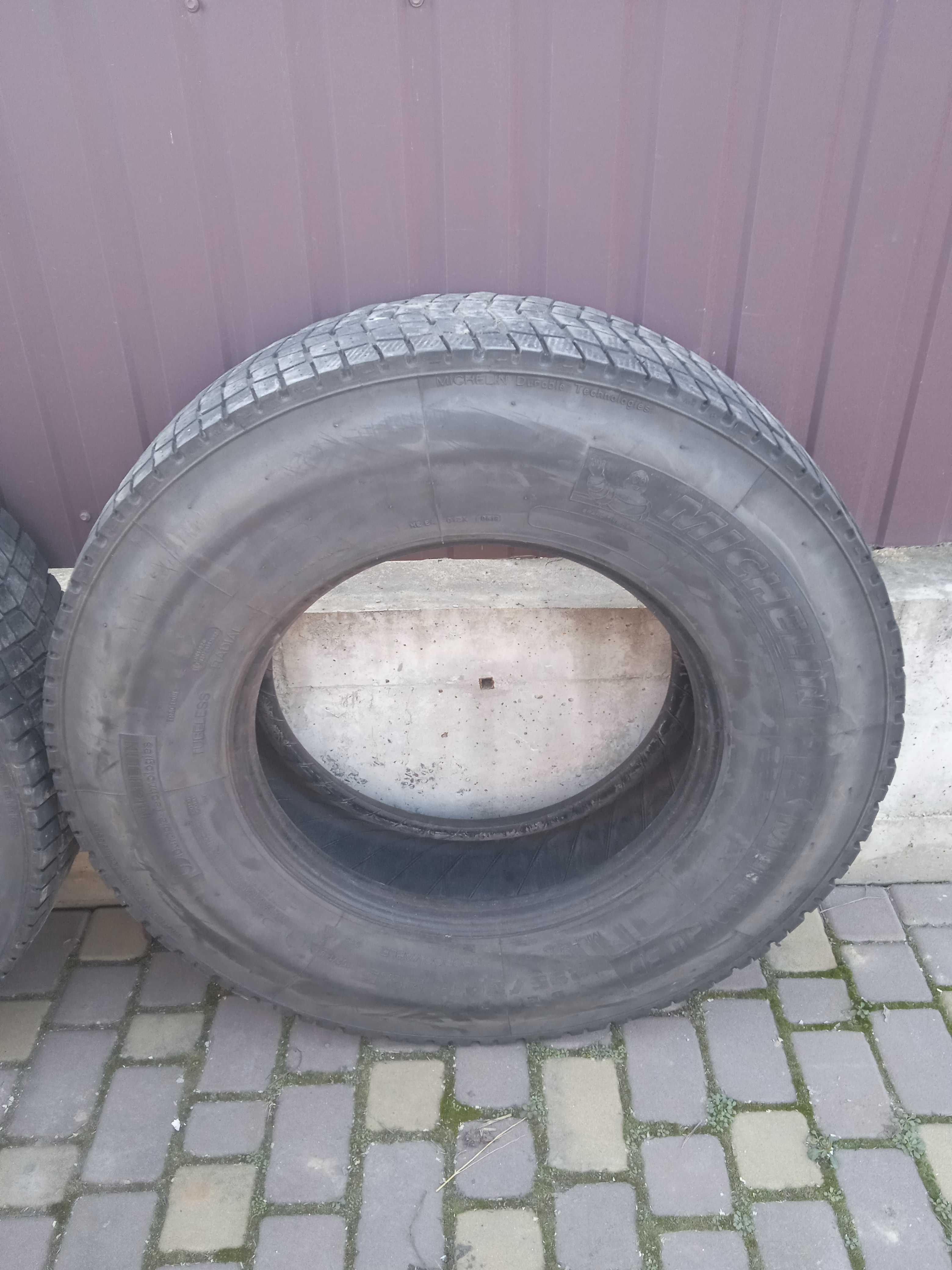 Резина 295/85 R22.5