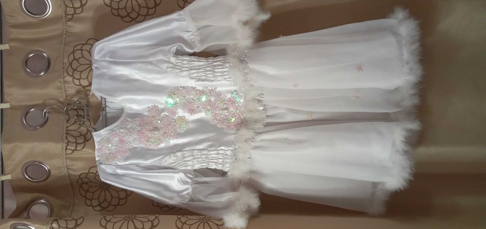 Сукня для дівчинки 4-5 років