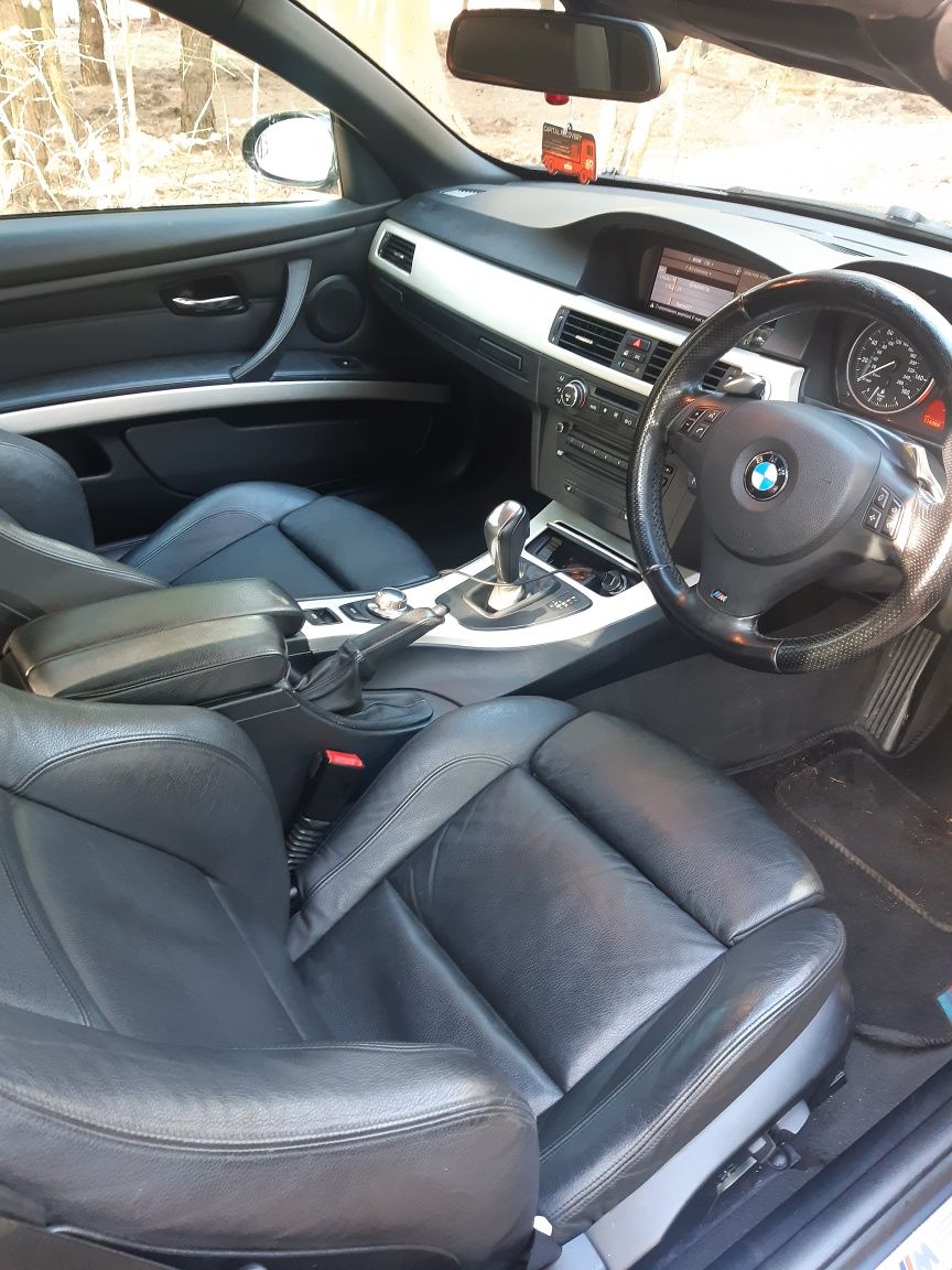 BMW E93 330d anglik