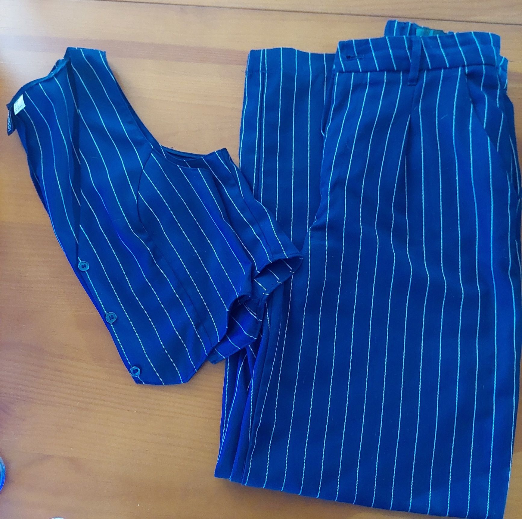 Conjunto calça e colete HM