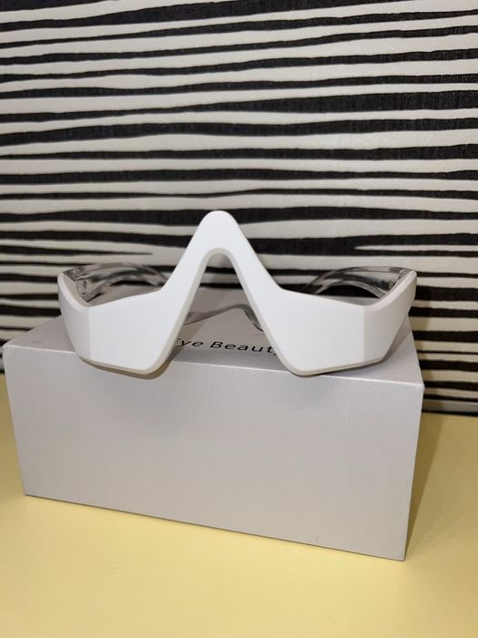 Масажер для шкіри навколо очей 3D eye Beauty