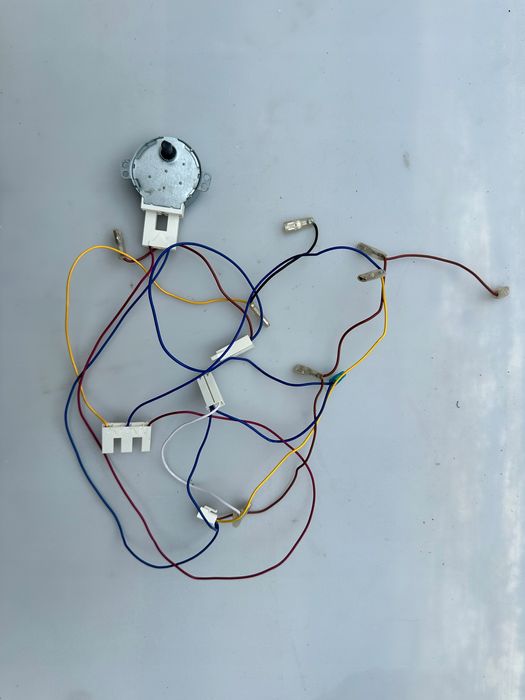 Silnik talerza obrotowego Galanz 21V 3/6 RPM BEKO MOC201103S