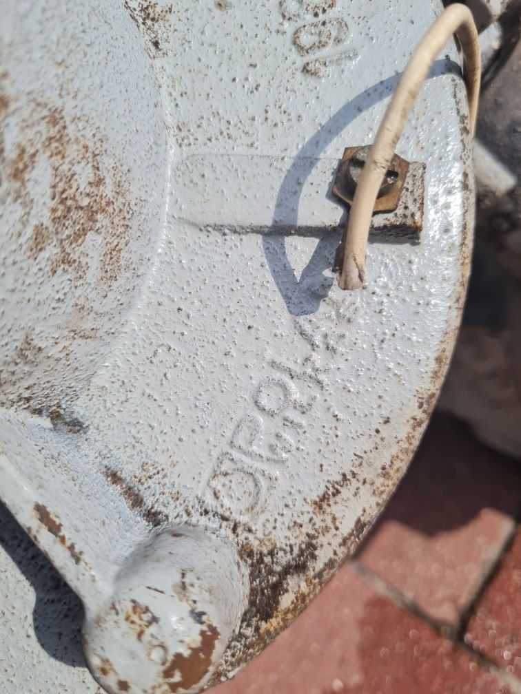 Lampy przemysłowe industrialne loftowe z PRL 1987 duże ciężkie z HSW