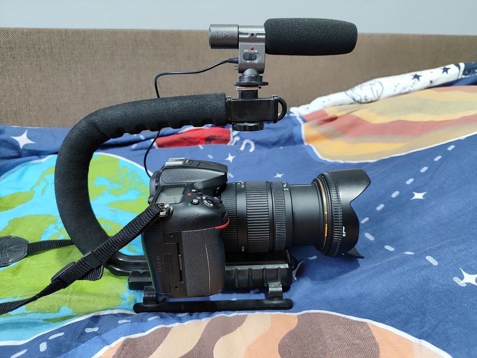 Nikon D7100 Sigma DC 17-50 F/2.8 EX HSM + torba, lampa błyskowa i inne