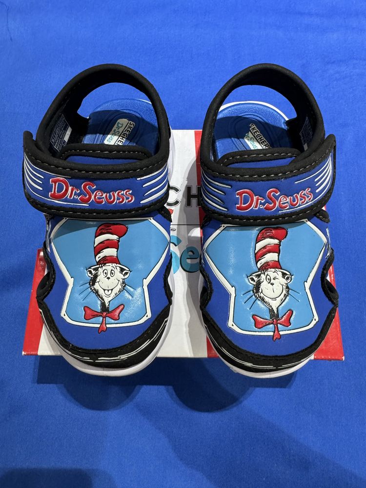 Sandálias SKECHERS Dr. Seuss número 24 NOVAS