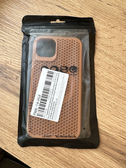 Чехол для iPhone 14