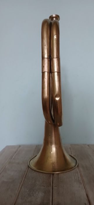 Mosiężna trąbka sygnalowa
