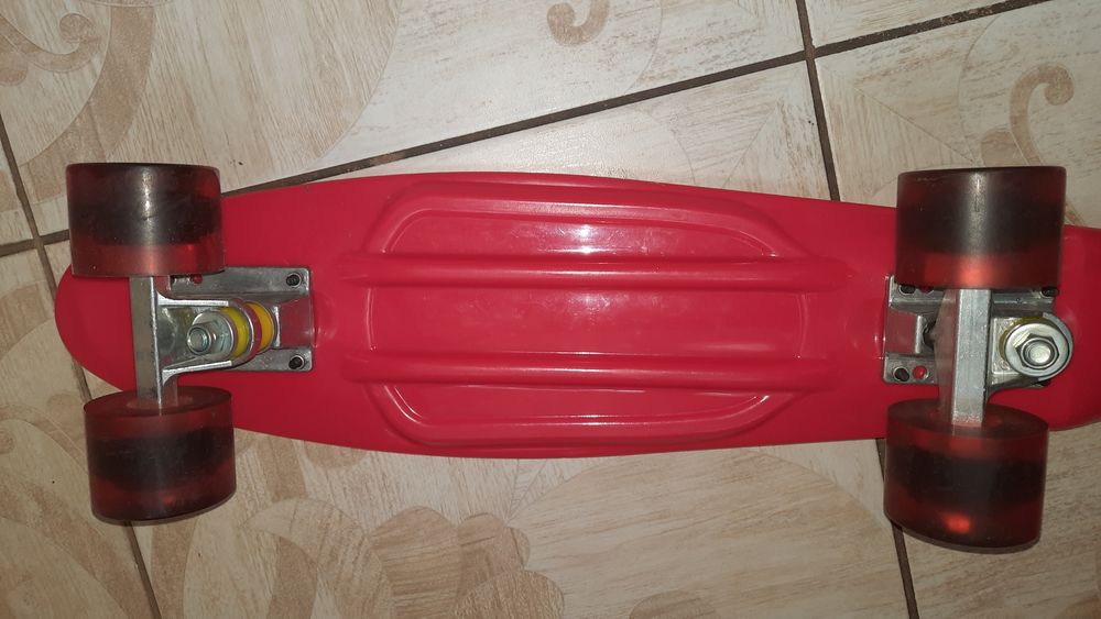 Продам Пенни борд и полный комплект защиты