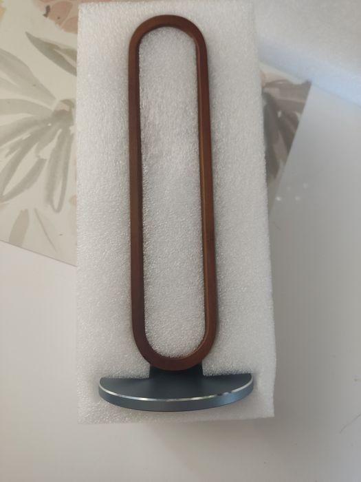 Ekskluzywny stojak na słuchawki