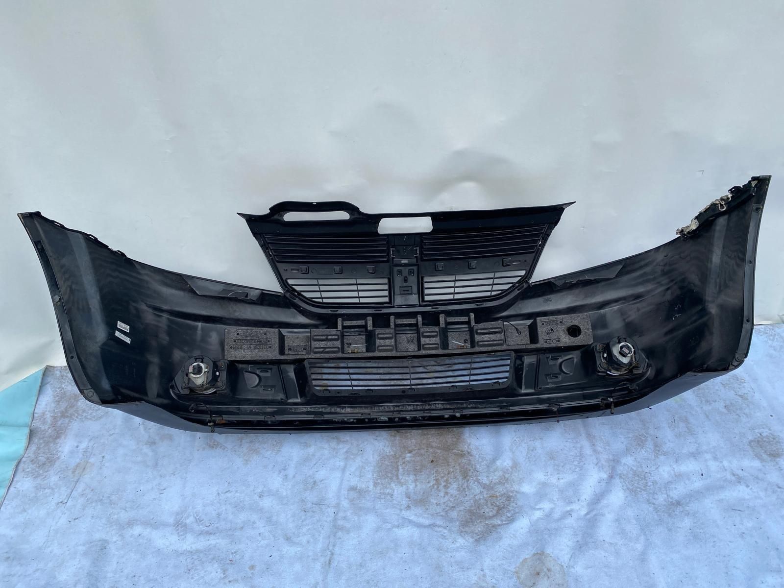 Продам передній бампер для Dodge Journey