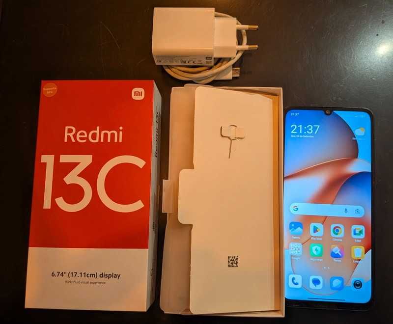 Xiaomi Redmi 13C com carregador e caixa