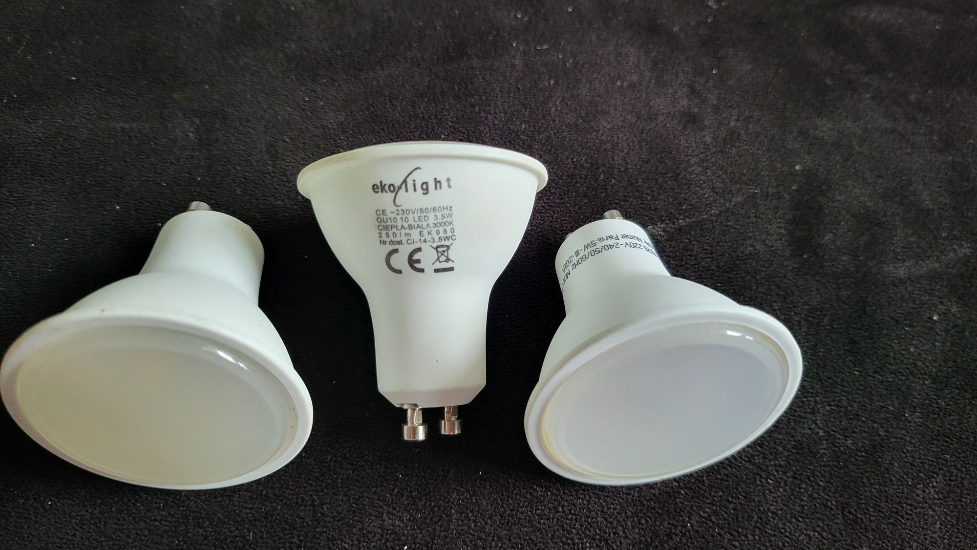 Zestaw żarówek halogenów led GU10 230V 18 sztuk sprawne