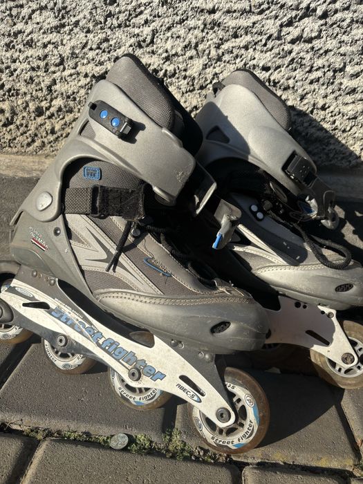 Роликові ковзани дорослі в хорошому стані