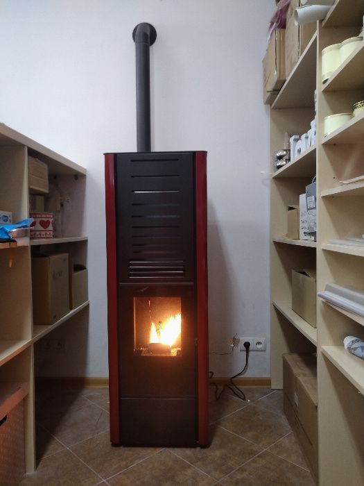 Piec, piecyk, kominek na pelet pellet Karen 9 kW duży zasobnik 40kg