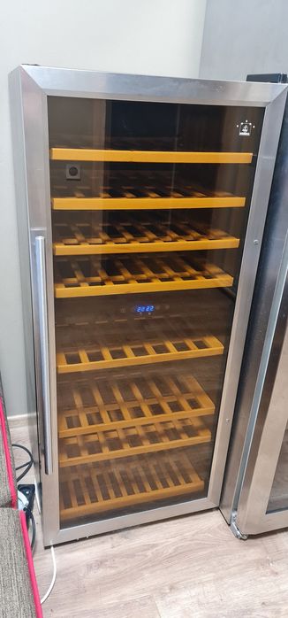Винна Шафа  Холодильник на  56пляшок HORECA