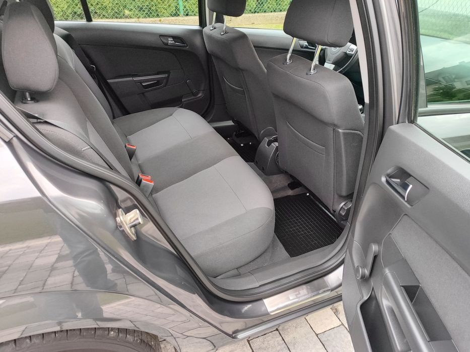 Krajowy 1,6 Rok 2011 !! benzyna!!  1 Właściciel!! Bezwypadkowy