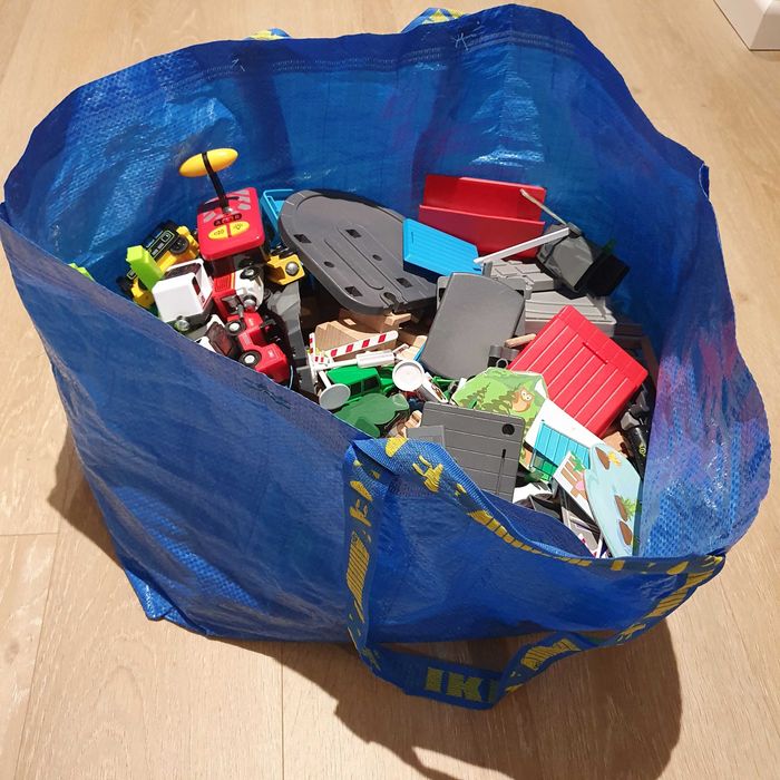 Kolejka Lidl i Ikea