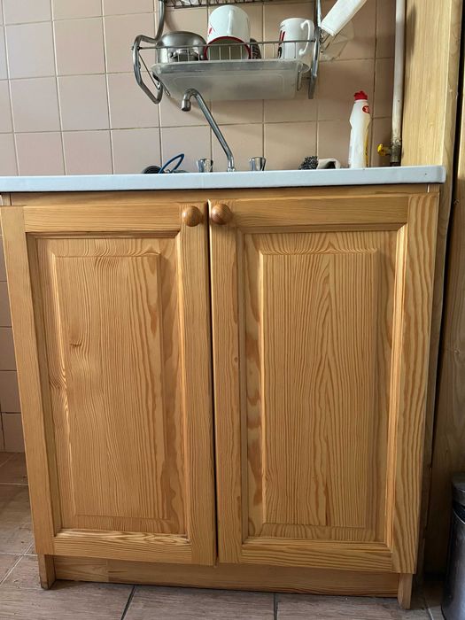 Zestaw mebli kuchennych - szafki bukowe 5 x wiszące, 2 x stojące +zlew