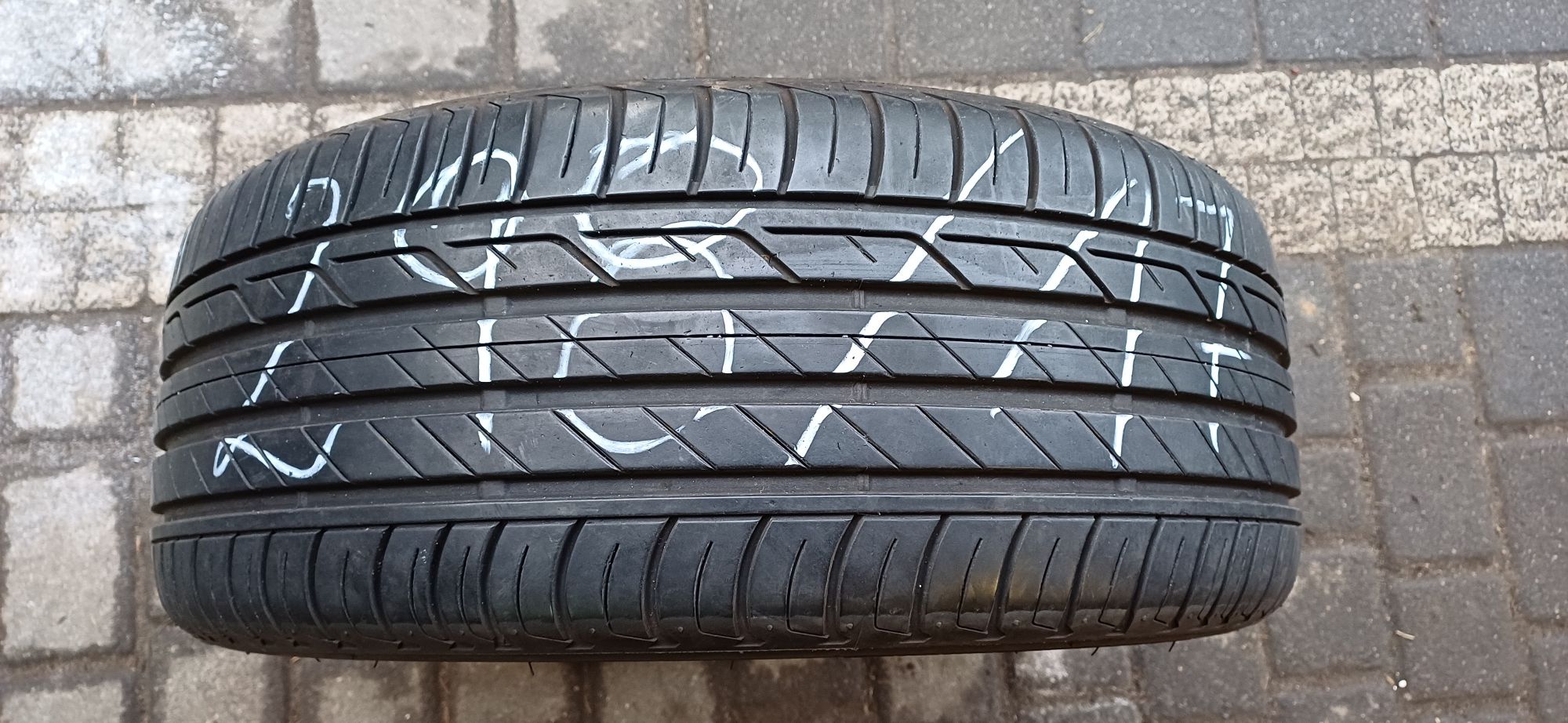 BRIDGESTONE 225/45R17 91V , pojedyńcza opona letnia.