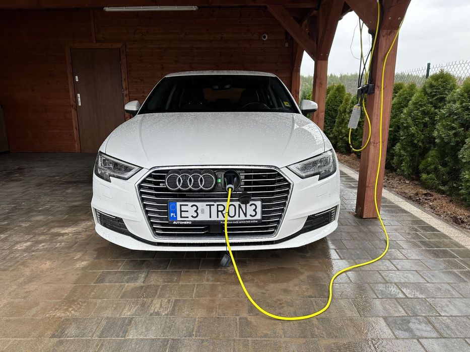 Audi A3 Audi A3 E-TRON Hybryda plug in idealny od kobiety