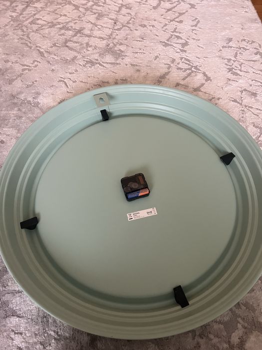 Relogio e Candeeiros de Secretaria